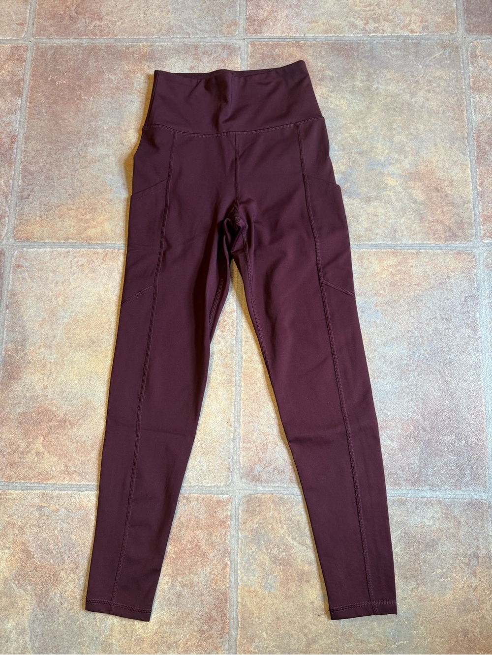 American Eagle Wine Pocket Leggings
